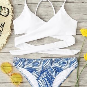 Bikini, super cute !!!